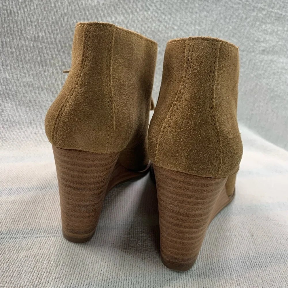 Lucky Brand Yamene Suede Wedge Ankle‎ Booties Heeled Lace-up Boot Khaki Size 6 M